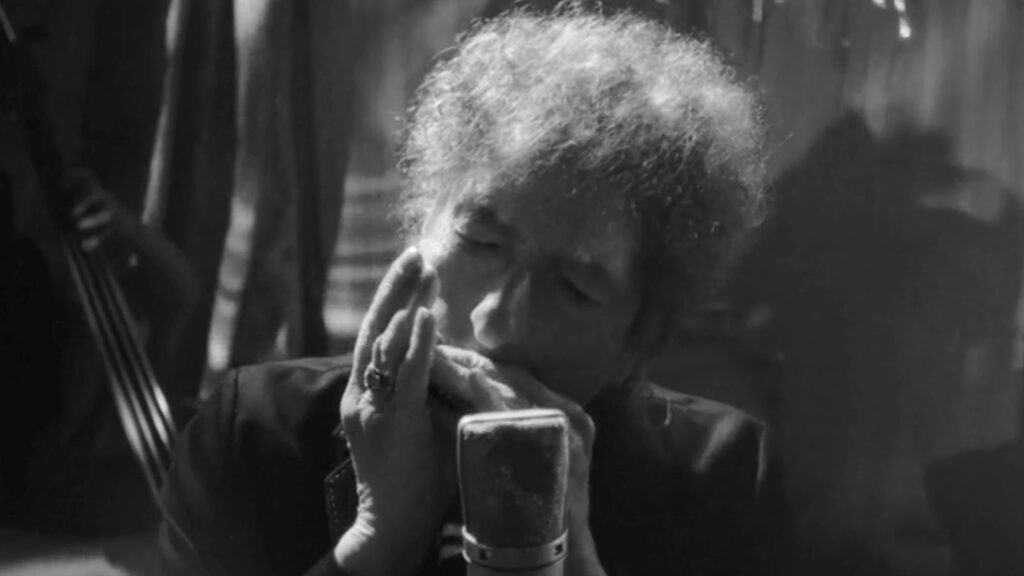 Bob Dylan Coming to Acrisure Arena in Palm Desert on June 20 with Lucinda Williams and the John Doe Folk Trio